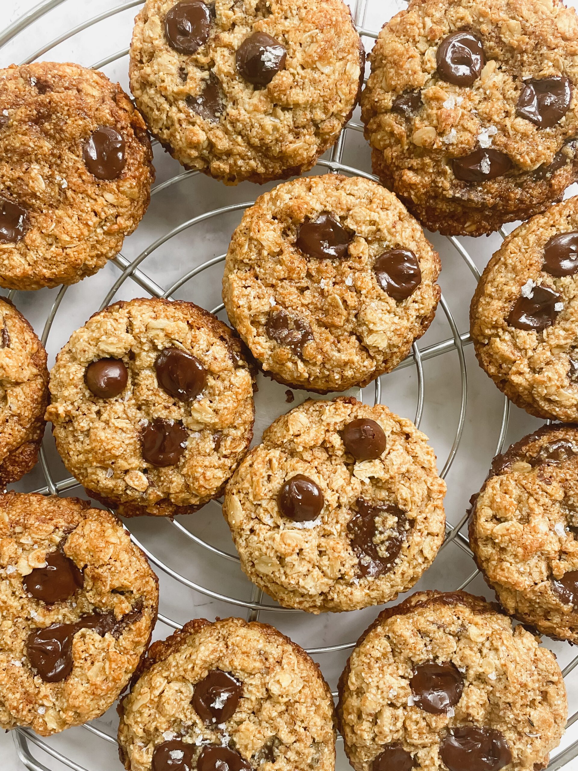 Chewy Pumpkin Chocolate Chip Oatmeal Cookies-image